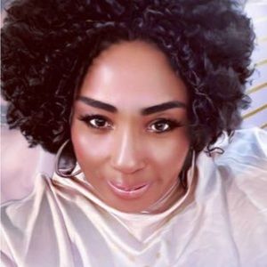 Meet your Posher, Roselyn